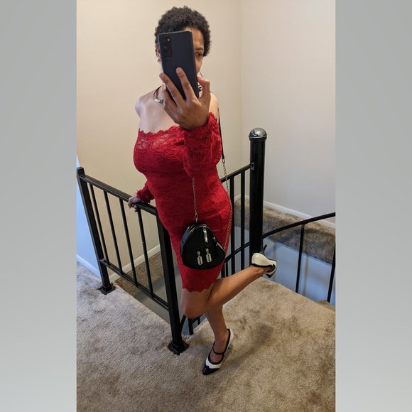 Meet your Posher, Roxy - Picture 2 of 3